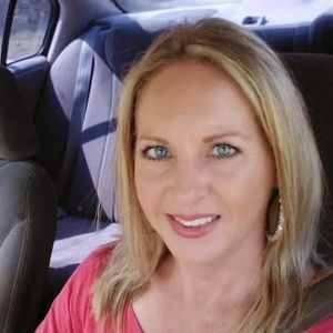 Meet your Posher, Suzette